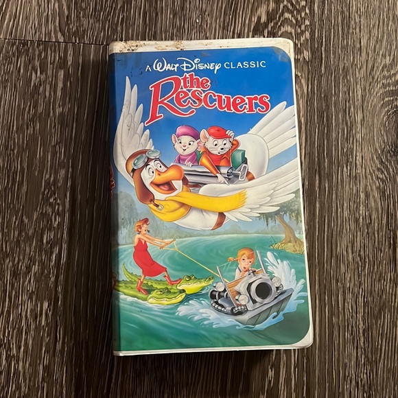 The Rescuers VHS - Picture 1 of 4